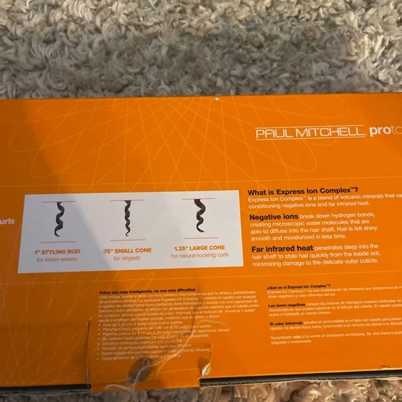 Paul Mitchell Unclipped Curling Set - with 2 bonus attachments - Picture 7 of 8